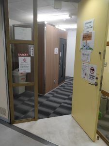 レンタルルーム入口