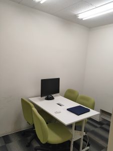 レンタルルーム室内